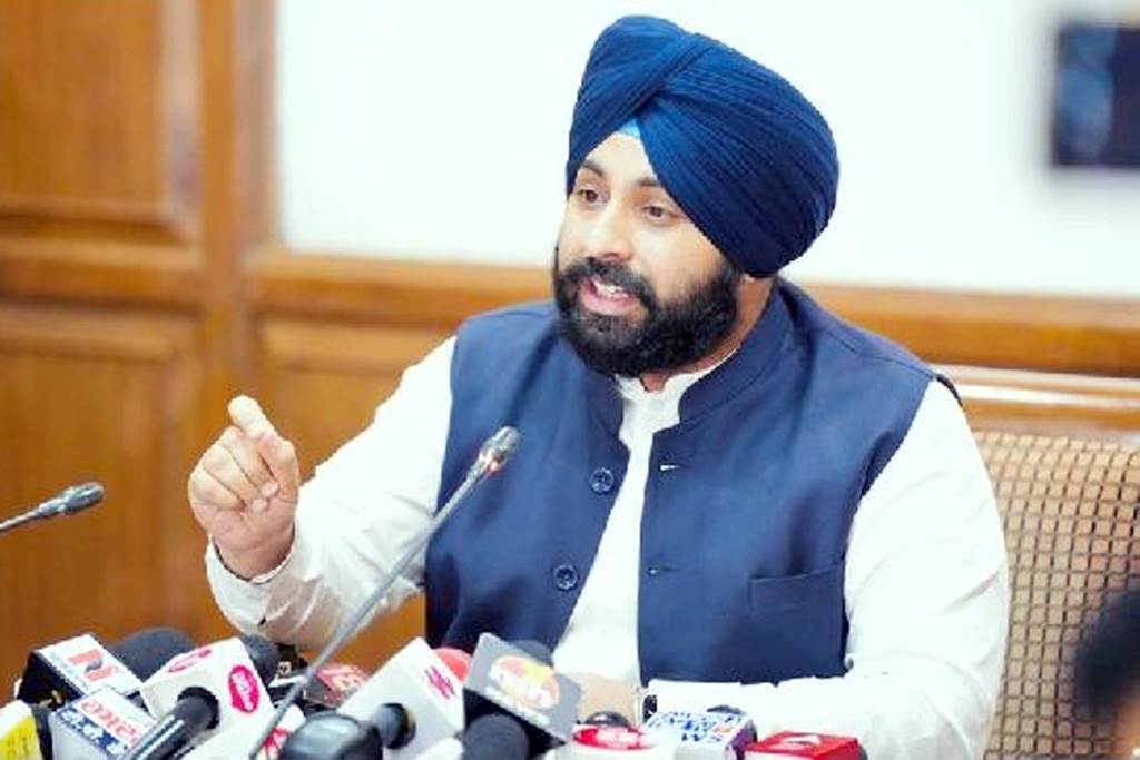 Tax war begins between Punjab and Himachal Tax to be levied on commercial vehicles of Himachal Pradesh Harjot Bains